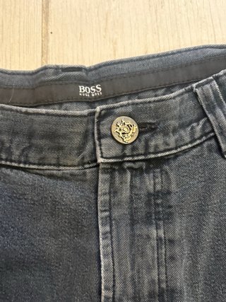 Vaqueros Hugo Boss grises