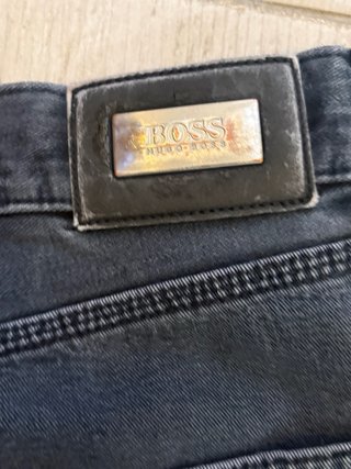 Vaqueros Hugo Boss grises
