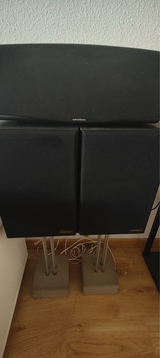 Equipo de música negro