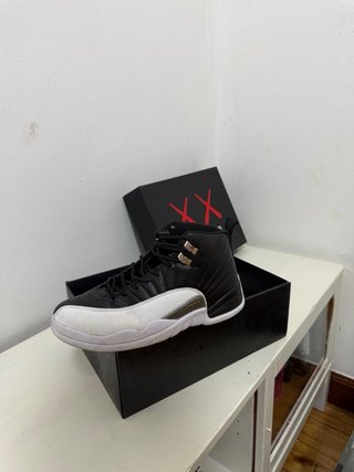 Jordan 12 Negro y Rojo