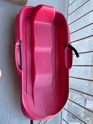 Trineo de nieve infantil rojo