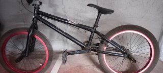 Bicicleta BMX Monty Negra