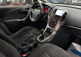 Opel Astra 2014