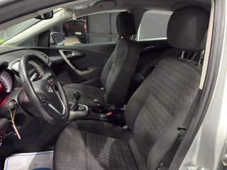 Opel Astra 2014