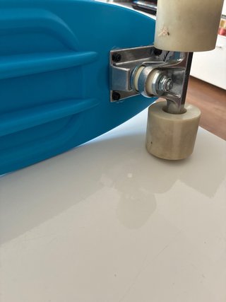 Patinete azul como nuevo