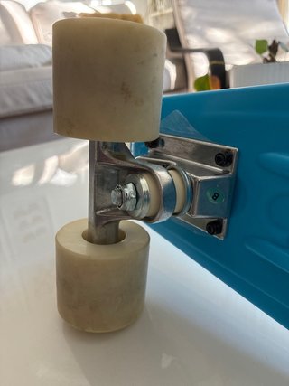 Patinete azul como nuevo