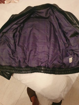 Cazadora de cuero negra talla 50