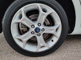 Ford Mondeo 2,0 tdci GHIA   140 cv