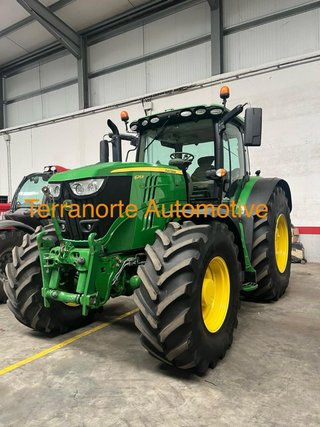 Tractor John Deere 6215R