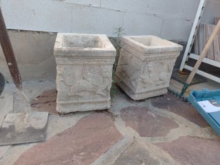4 Maceteros de piedra tallada (4 unidades)