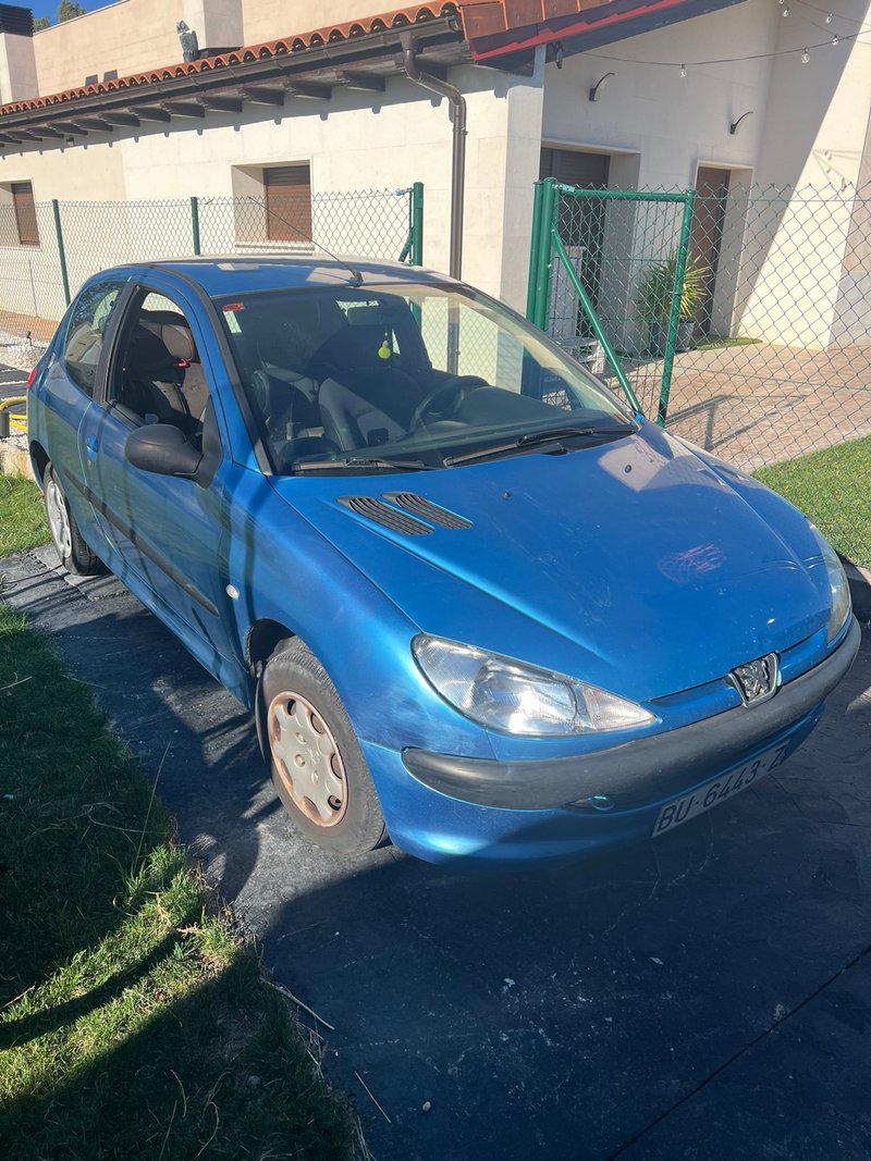 Peugeot 206 - foto 1