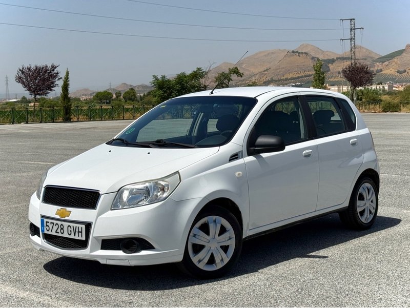 Chevrolet Aveo 2010 - foto 1