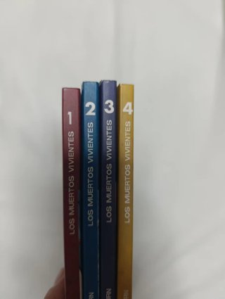 Comics walking dead 1-4