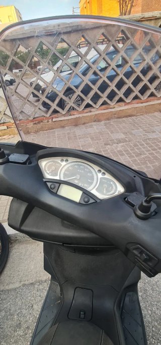 Yamaha XMAX 125