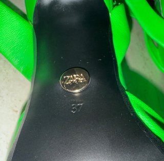 Zapatos de tacón Zara verde fosforito T37