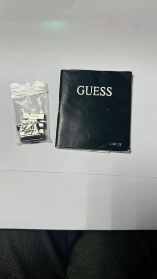 Reloj Guess Mujer Cuadrado Bisel Brillante