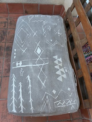 Sofá Palet Artesanal + Cojín Calma House