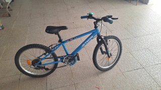 Bicicleta infantil azul
