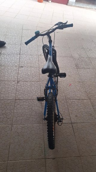 Bicicleta infantil azul