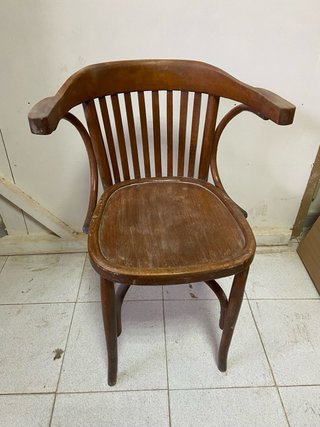 Sillas de madera antiguas