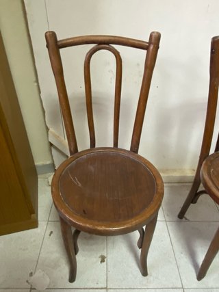 Sillas de madera antiguas