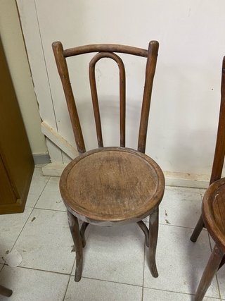 Sillas de madera antiguas