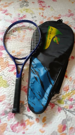 Raqueta de tenis adulto usados muy poco
