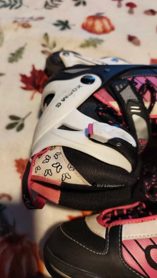 Patines negros y fucsia talla 35-38