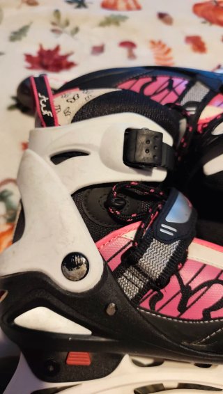 Patines negros y fucsia talla 35-38