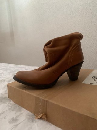 Botas marrones talla 38