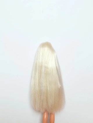 Muñeca Barbie Foam 'n Color