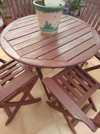 Mesa de jardín redonda y 4 sillas