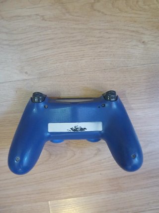 PS4 (PlayStation 4) Negra + Mando