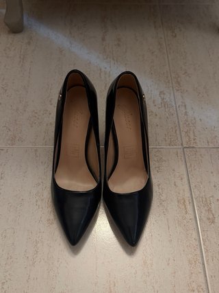 Zapatos Guess Stiletto Negros Charol T37
