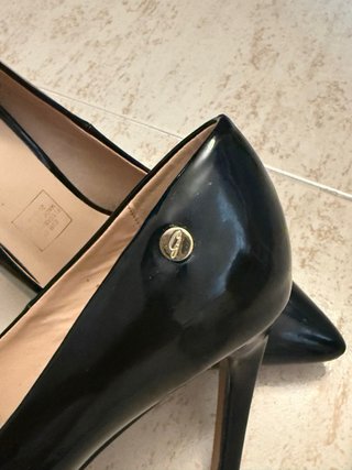 Zapatos Guess Stiletto Negros Charol T37