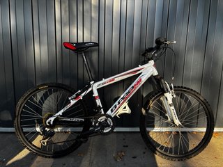 Bicicleta B-Pro Z50 21V