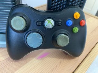 Xbox 360 120GB WiFi + Mando