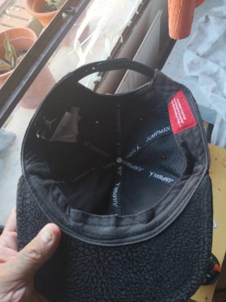 Gorra Jordan Negra y Marrón