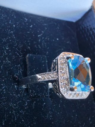 Anillo Oro Blanco 18k 750 con Topacio Azul