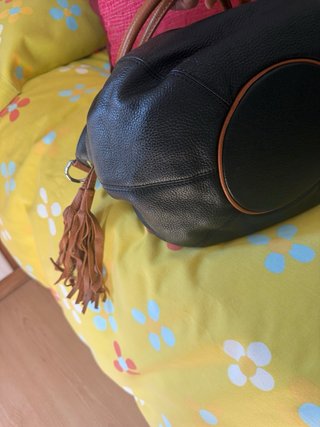 Bolso piel RR negra y detalles marrón