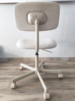Silla de escritorio IKEA BLECKBERGET en color beig