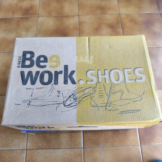 BOTAS DE SEGURIDAD NUEVAS T44