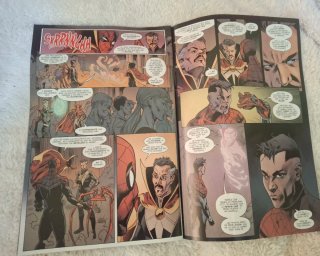 Comic Marvel Spiderman con Dr Strange