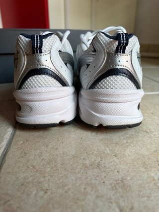 New Balance Scarpe Unisex Argento Bianco