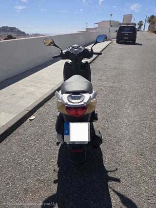 Honda Passion 125 Scooter Blanca