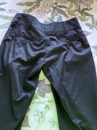 Pantalón vestir tiro corto negro