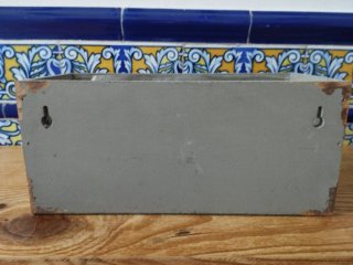 Maceta/Caja de Madera con Detalle Metálico
