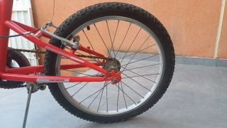 Bicicleta infantil Quer Mission 20'' roja