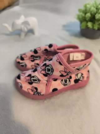 Zapatillas Minnie Mouse Bebé Talla 22