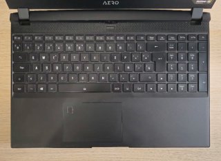 Portátil Gigabyte Aero 15 OLED RTX3060+i7+24RAM